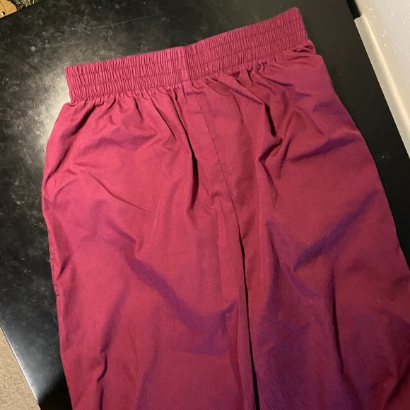 Maroon Scrubs - Picture 5 of 5